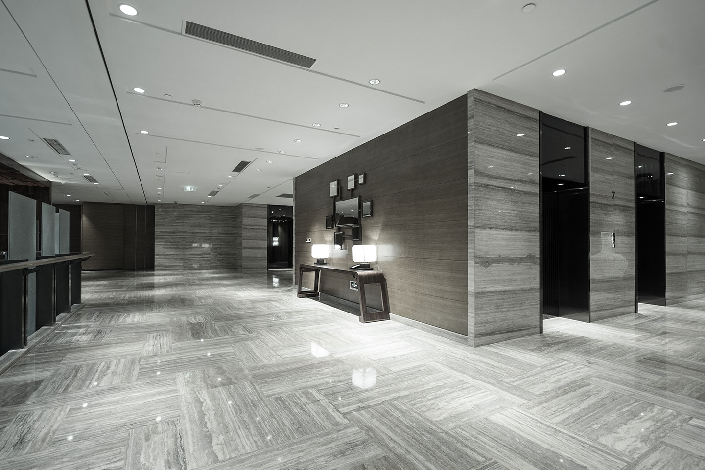 shop-0004 Modern commercial space for rent